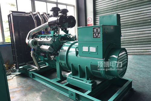 機(jī)油過多有哪幾種損害，應(yīng)加多少柴油發(fā)電機(jī)機(jī)油適宜？