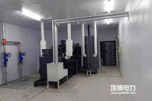 為何高性能大型柴油發(fā)電機啟動會冒藍煙？