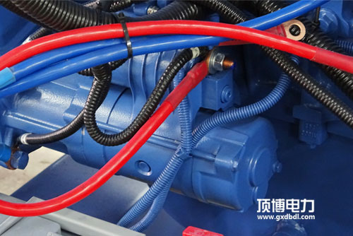 帕金斯發(fā)電機(jī)組機(jī)油里有水？高手的3種方法處理！