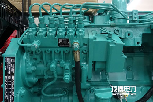 一臺(tái)400kW柴油發(fā)電機(jī)組在正常工作中，油底殼內(nèi)進(jìn)水竟然是這個(gè)原因！
